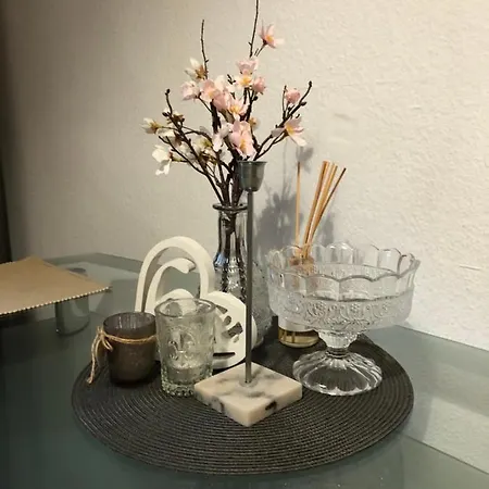 Gemuetlich Eingerichtete 2-zimmer In Meiderich Lägenhet Duisburg