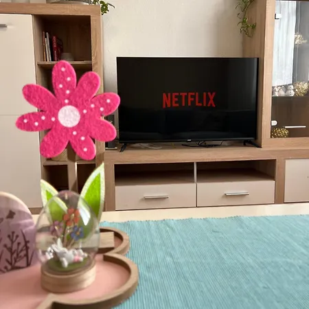 Lägenhet Gemuetlich Eingerichtete 2-zimmer In Meiderich