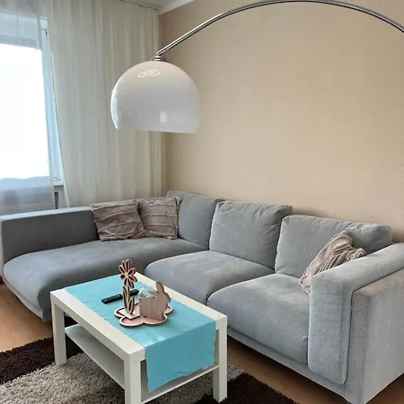 Gemuetlich Eingerichtete 2-zimmer In Meiderich アパート ドゥイスブルグ