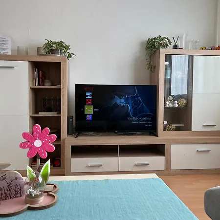 Gemuetlich Eingerichtete 2-zimmer In Meiderich ドゥイスブルグ