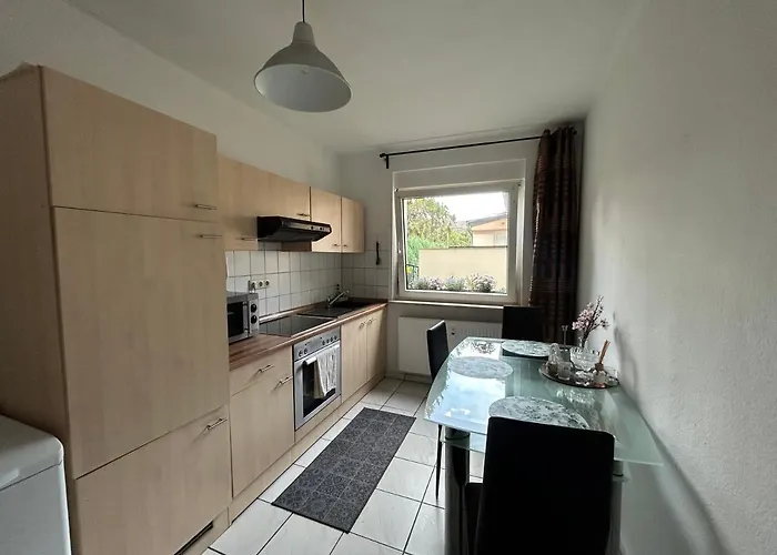 Gemuetlich Eingerichtete 2-zimmer In Meiderich 公寓 *